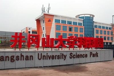 ABUIABACGAAgq_27zwUokufY7gEwvAU40wM